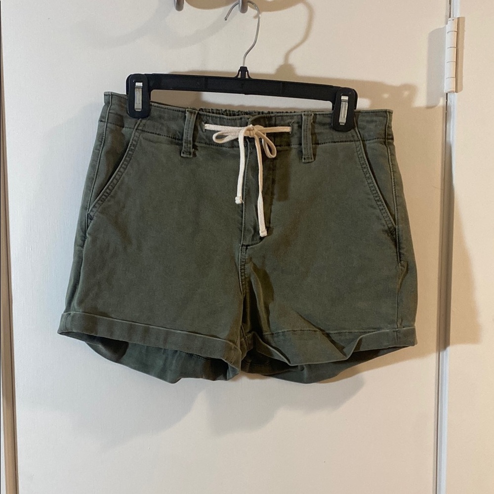 PAIGE Green Cargo Shorts with Drawstring Waist and Relaxed Fit